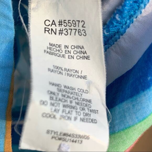 C&C California Hawaiian Print Top Size Medium - Picture 6 of 8